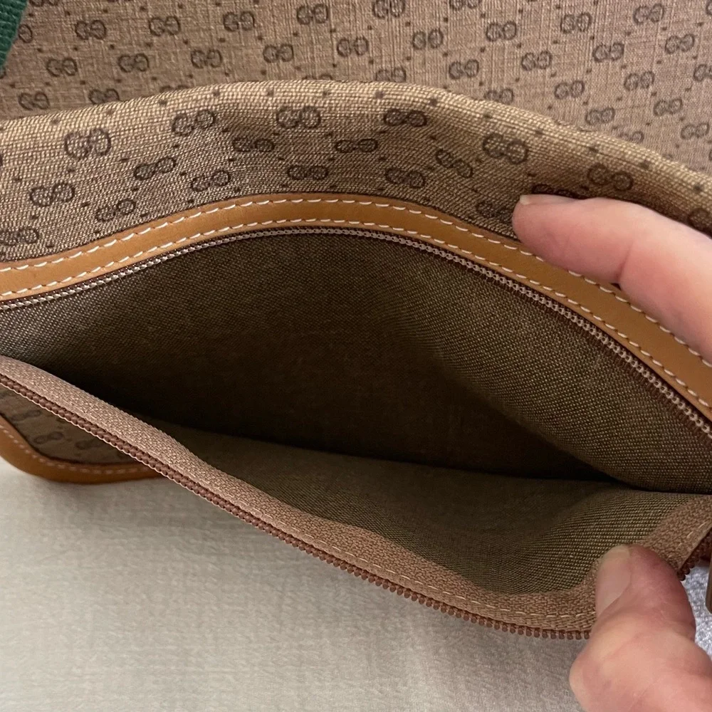 Pristine Vtg Gucci Tan PVC Micro GG Monogram Messenger Shoulder Bag & Pouch - Picture 14 of 16